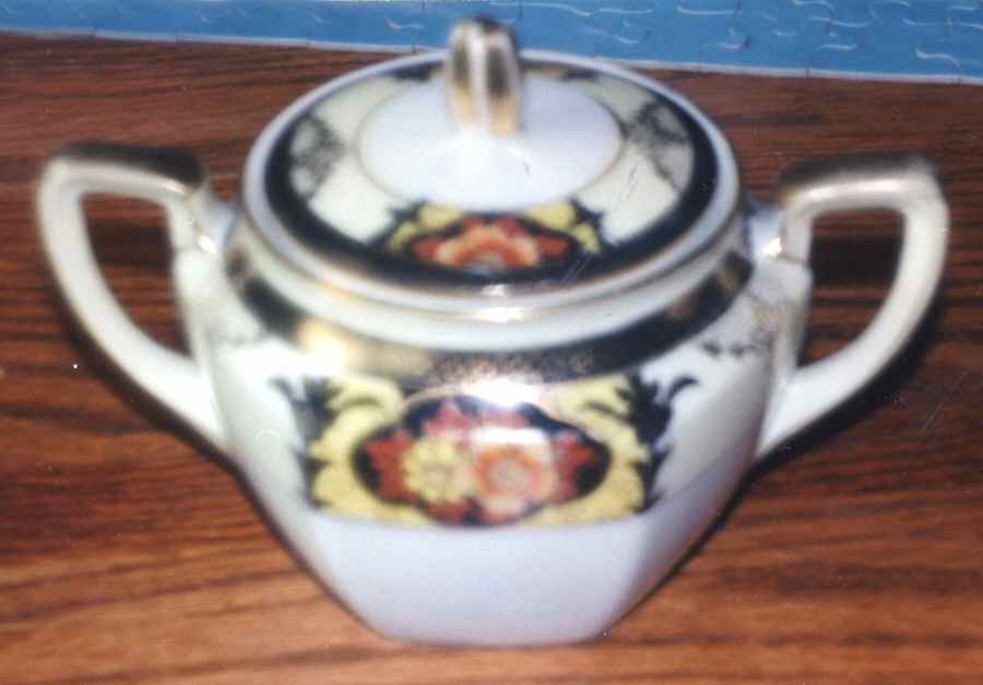 N1971 Sugar Bowl & Lid by Noritake-1