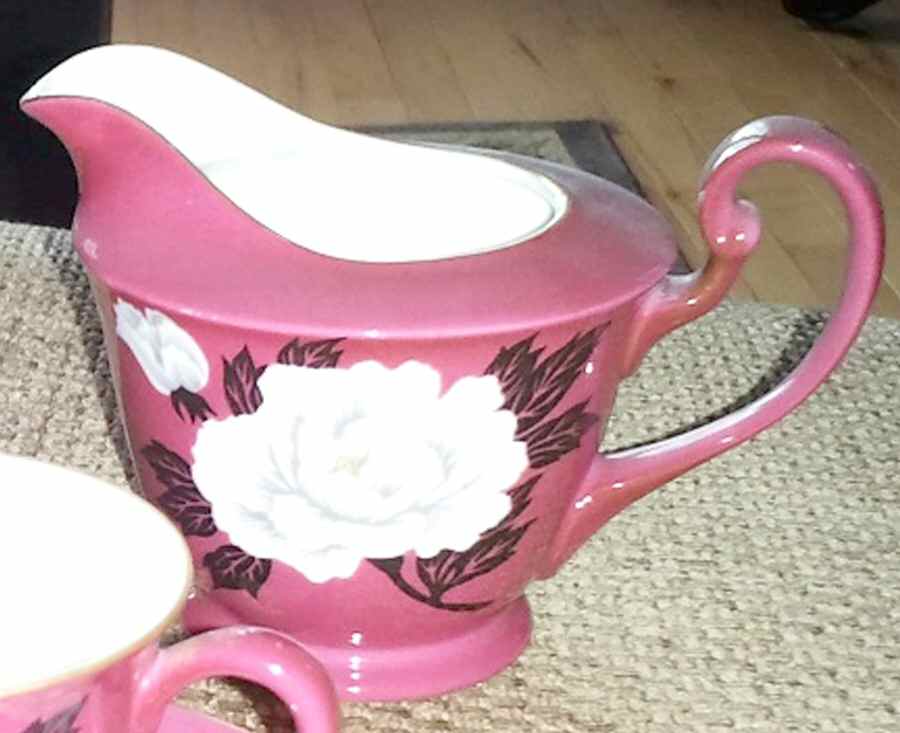 N2005 Creamer by Noritake-1