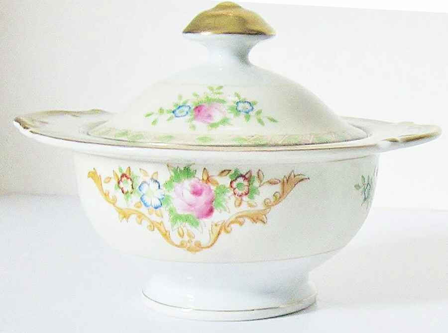 N2009 Sugar Bowl & Lid by Noritake-1