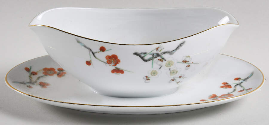 N2012 Gravy Boat with Attached Underplate by Noritake-1