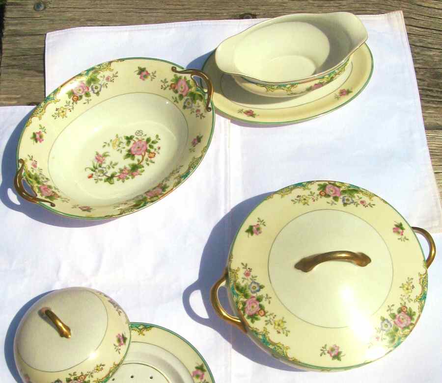 N162 10" Oval Vegetable Bowl by Noritake-1
