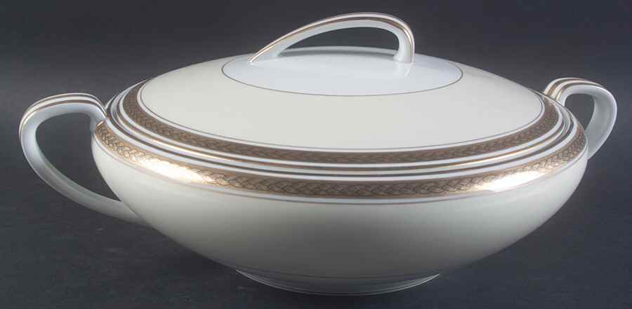 N2039 Round Covered Vegetable by Noritake-1