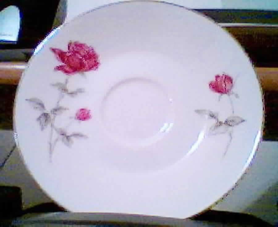Radiance Saucer by Norleans-1