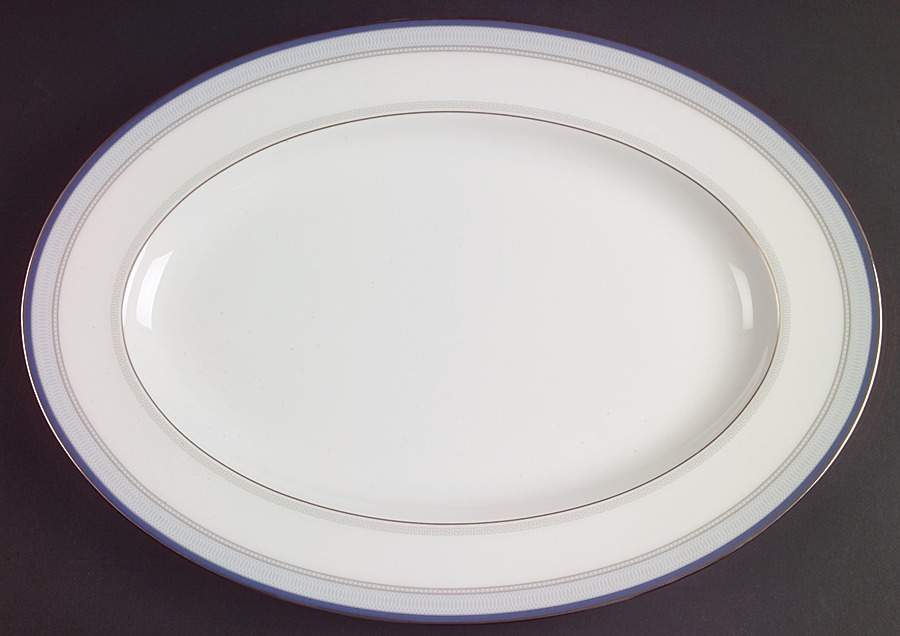 Crowne Platinum 14" Oval Serving Platter by Noritake-1