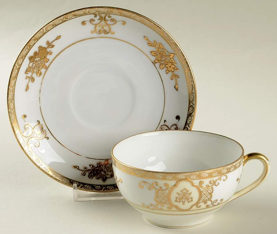 N2115 Flat Cup & Saucer Set by Noritake-1