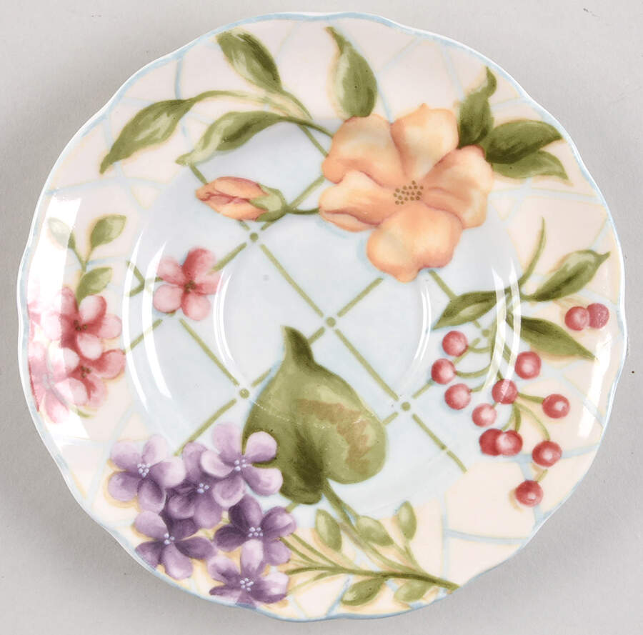 Garden Trellis Saucer for Oversized Cup by Noble Excellence-1