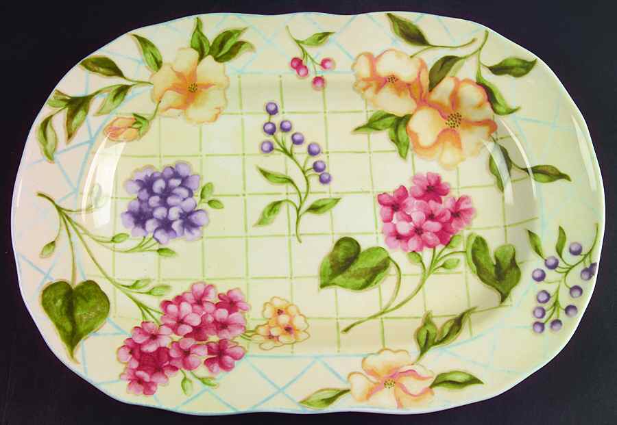 Garden Trellis 14" Oval Serving Platter by Noble Excellence-1