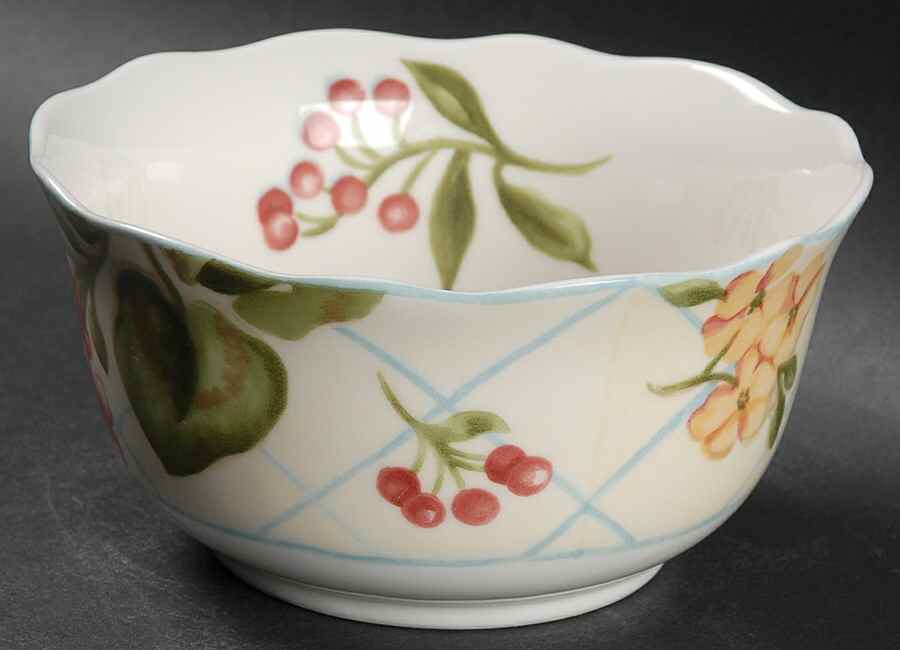 Garden Trellis Coupe Cereal Bowl by Noble Excellence-1