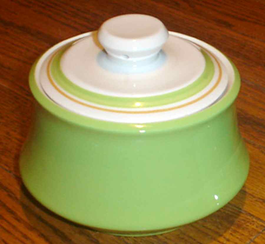 CRISSCROSS Sugar Bowl & Lid by Nikko-1