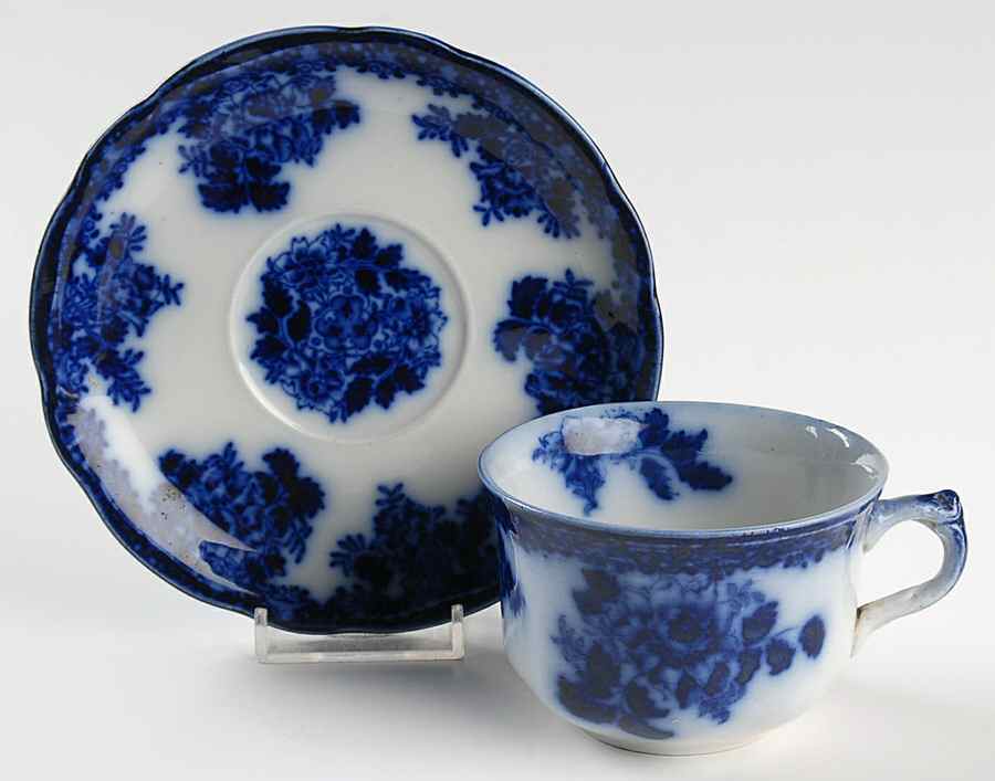 Waldorf (Embossed Line) Flat Cup & Saucer Set by New Wharf-1