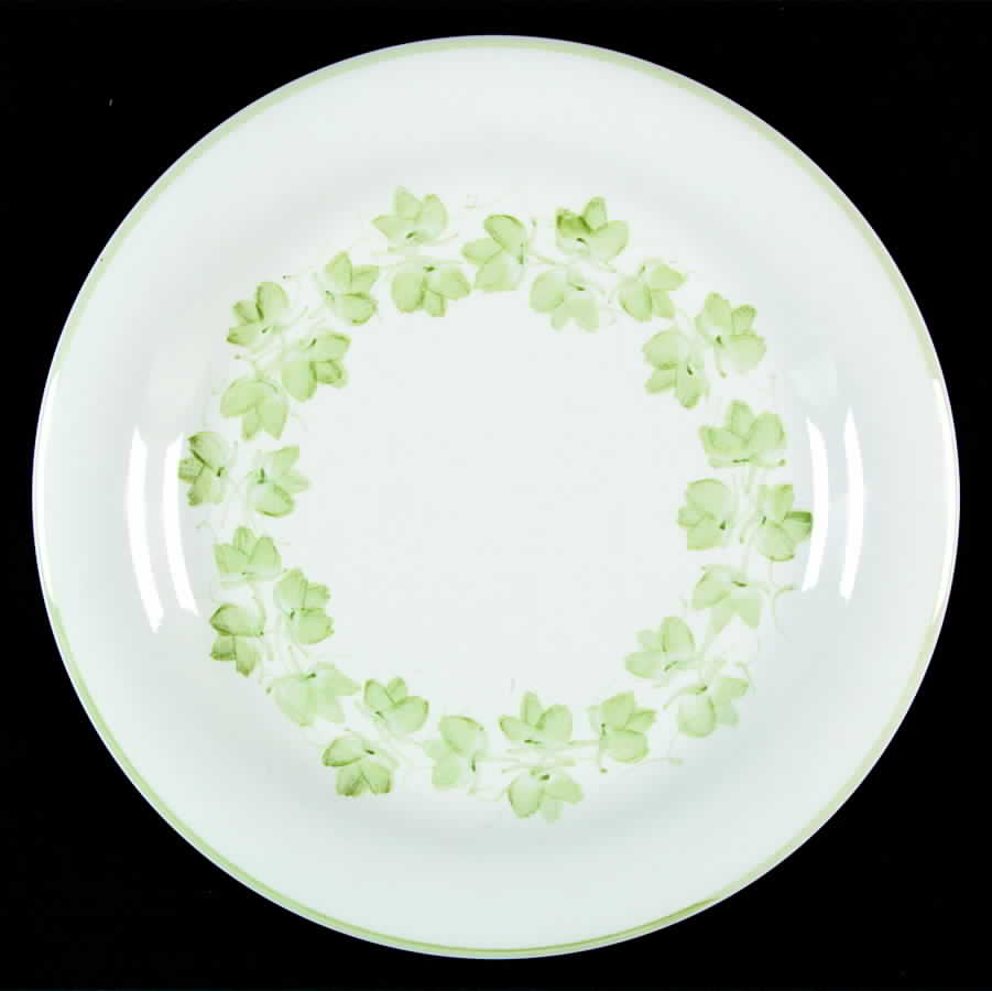 Ivy Wreath Dinner Plate by Newcor-1