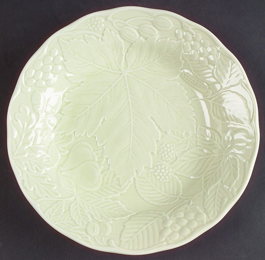 Woodbury Meadow Green Salad Plate by Nikko-1