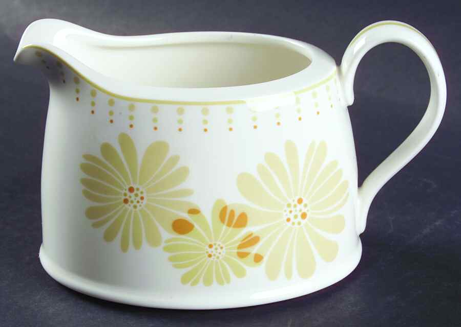 Serene Meadow Gravy Boat by Noritake-1
