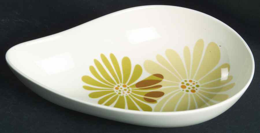 Serene Meadow Medium Teardrop Dish by Noritake-1