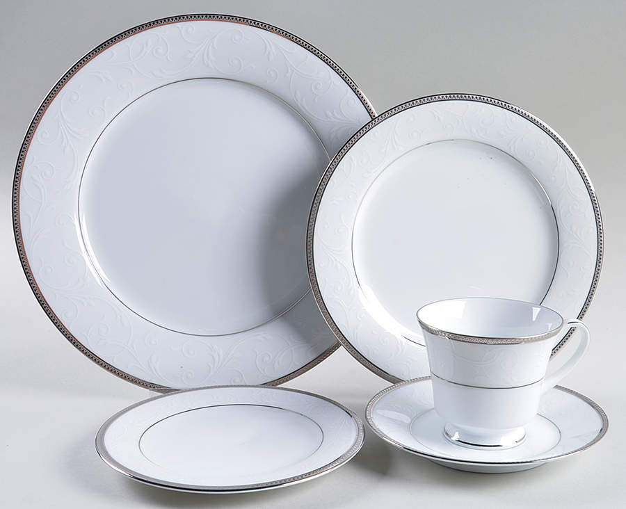 Regina Platinum 5 Piece Place Setting by Noritake-1