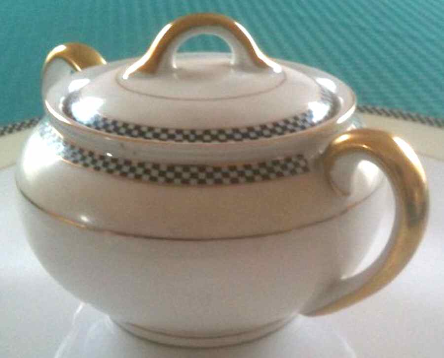 N2189 Sugar Bowl & Lid by Noritake-1