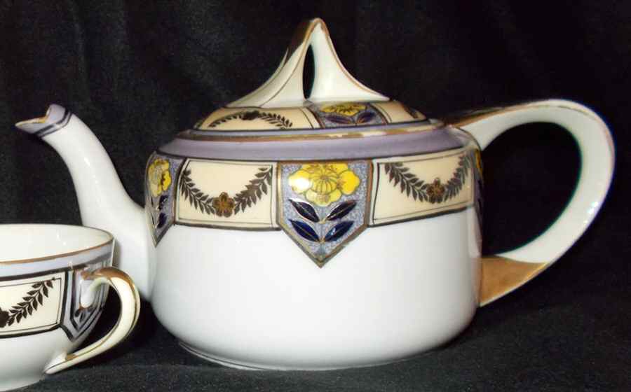 N2210 Teapot & Lid by Noritake-1