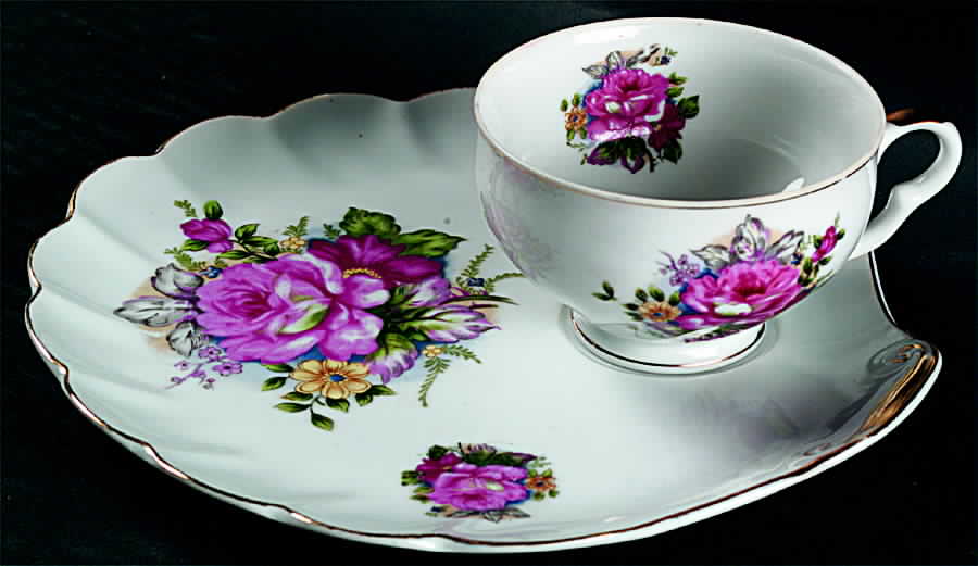 SD124 Snack Plate & Cup Set by Napco-1