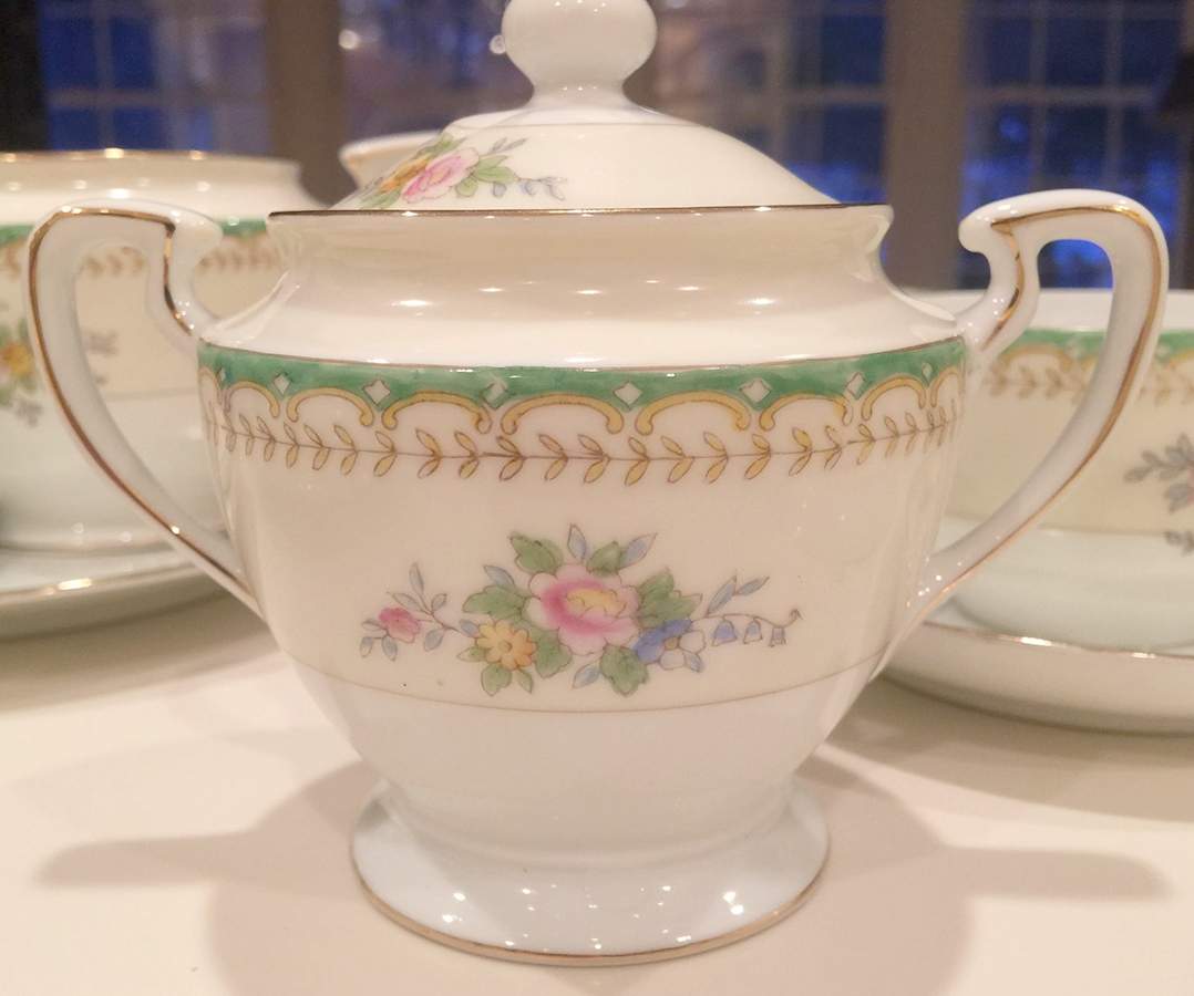 N2218 Sugar Bowl & Lid by Noritake-1