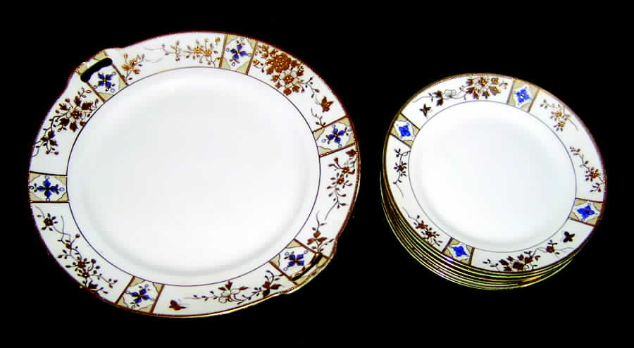 N3951 Handled Cake Plate by Noritake-1