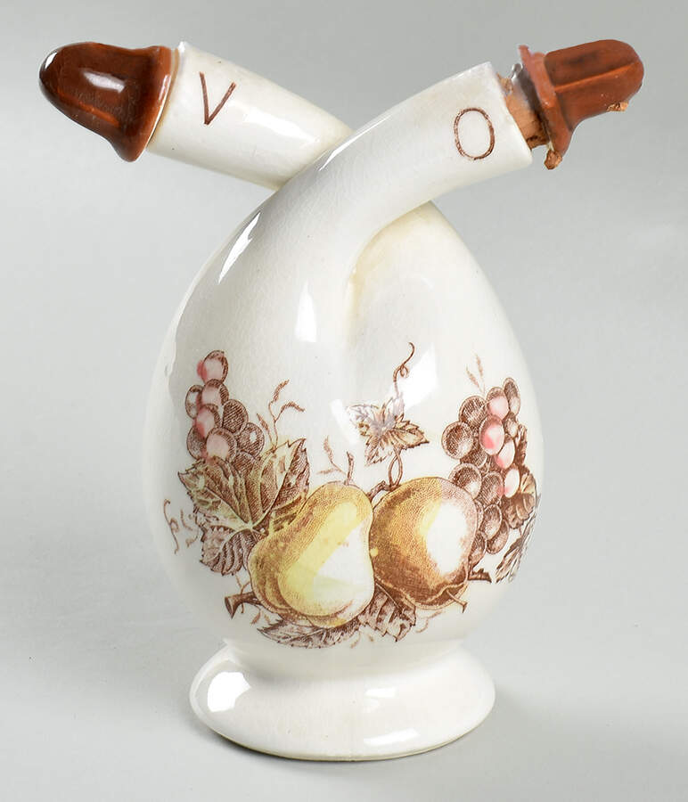 Fruit Arbor Attached Oil and Vinegar Set with Stoppers by Nasco (Japan)-1