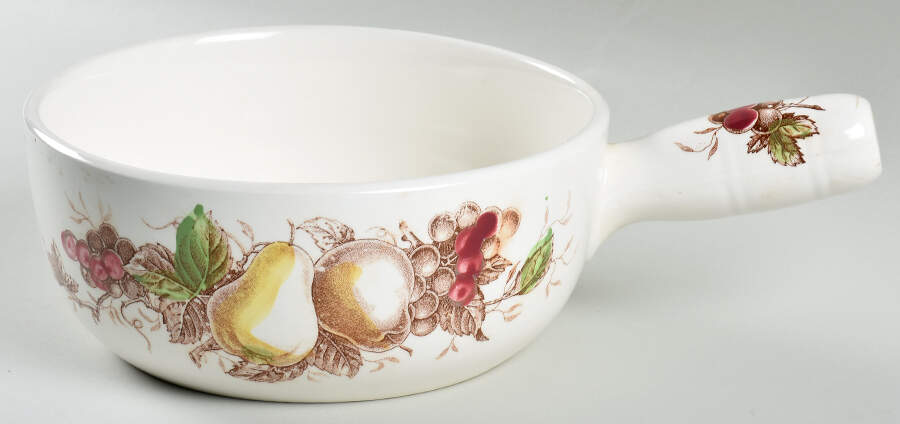 Fruit Arbor 2 Qt Round Covered Casserole No Lid by Nasco (Japan)-1