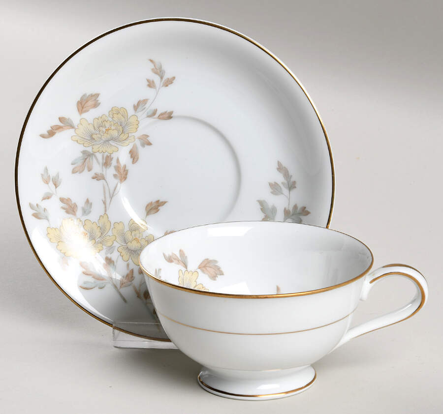 562 Footed Cup & Saucer Set by Noritake-1