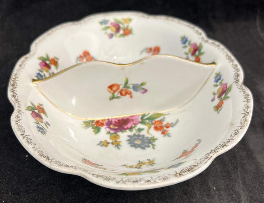N2253 Oval Divided Vegetable Bowl by Noritake-1