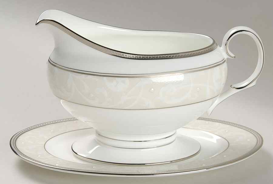 Satin Lace Gravy Boat & Underplate (Relish/Butter) by Noritake-1