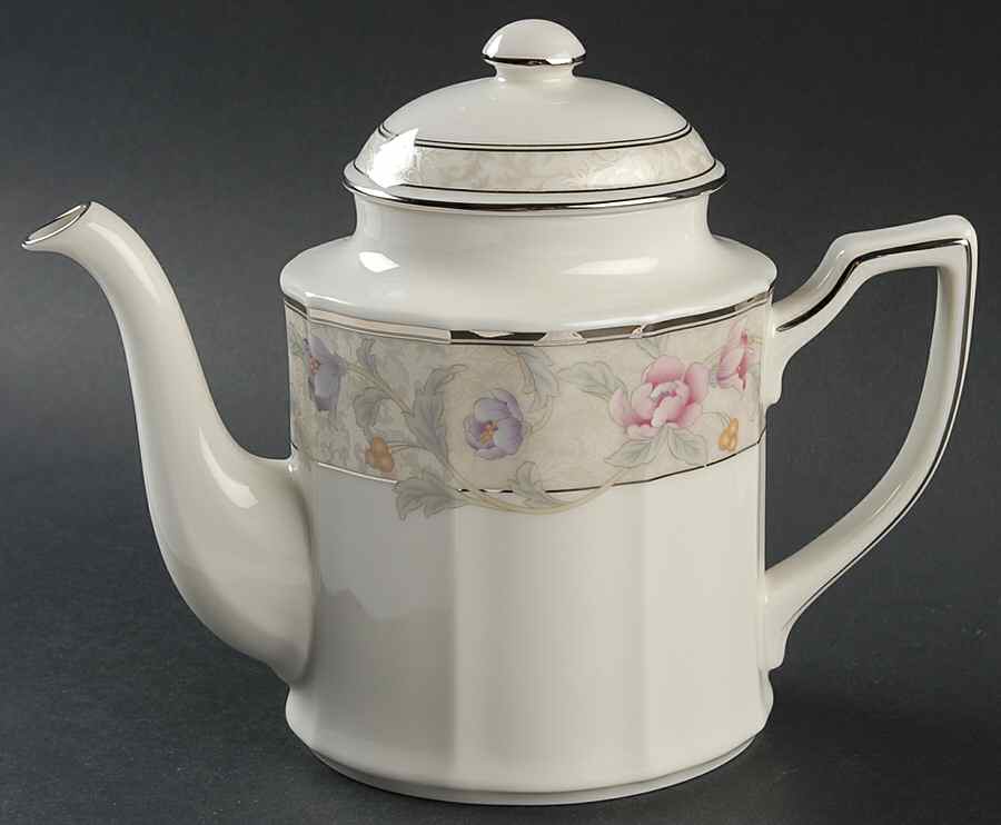 Avery Platinum Tea/Coffee Pot & Lid by Noritake-1