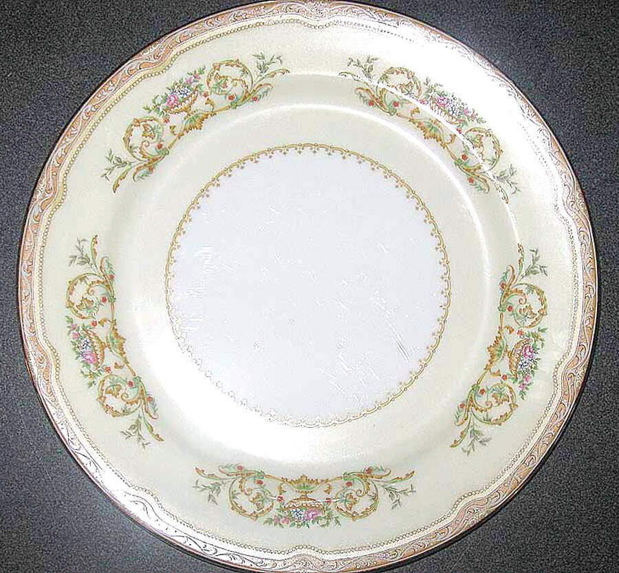 N2303 Dinner Plate by Noritake-1