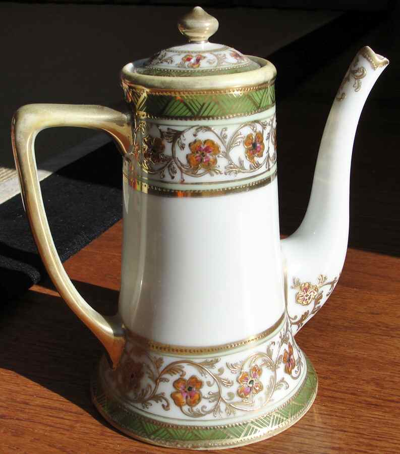 N2312 Mini Coffee Pot & Lid by Noritake-1