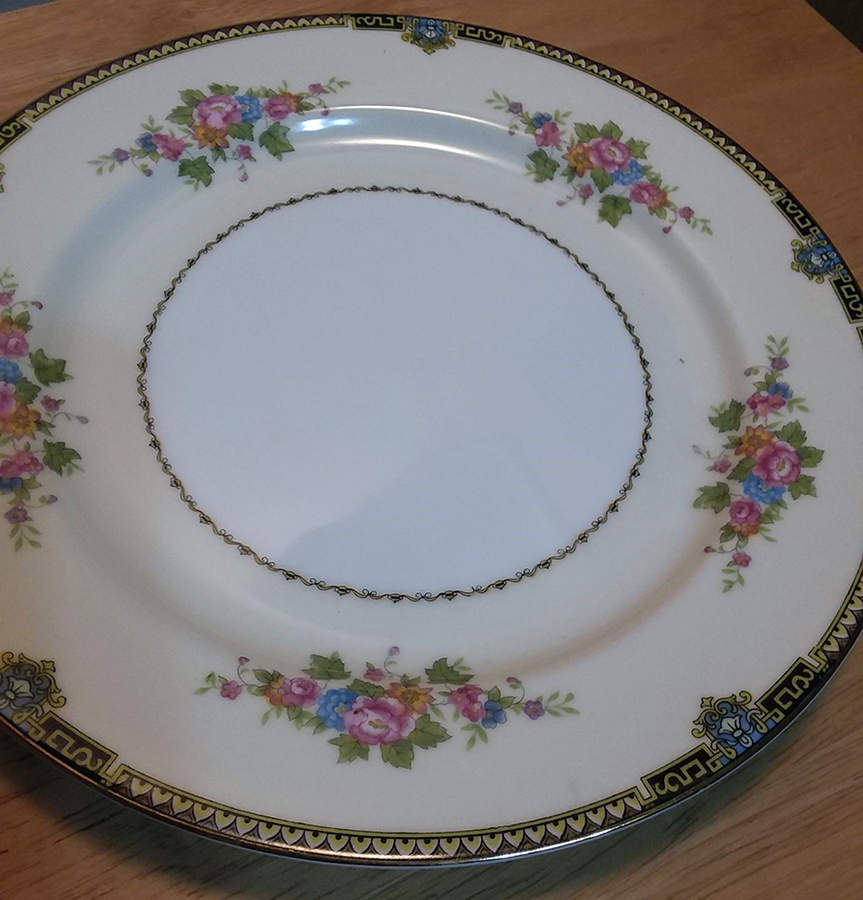 N2389 Dinner Plate by Noritake-1