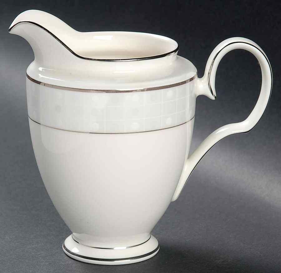 Aria Platinum Creamer by Noritake-1