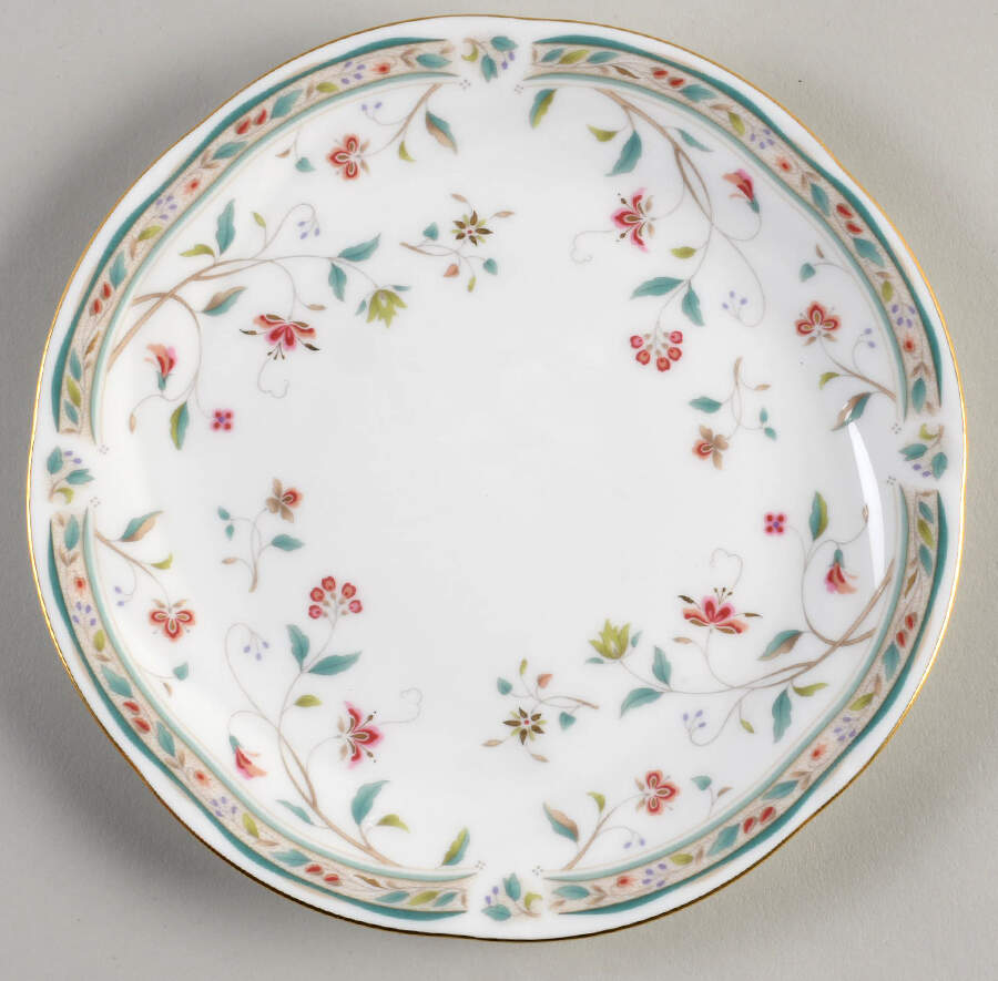 Hana Sarasa Dessert/Pie Plate by Noritake-1