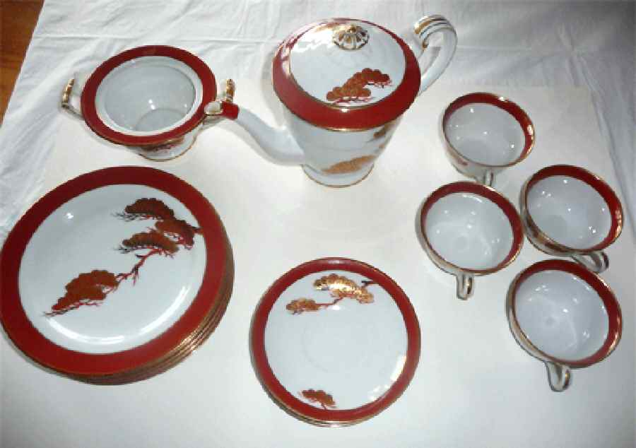 N2465 Footed Cup & Saucer Set by Noritake-1