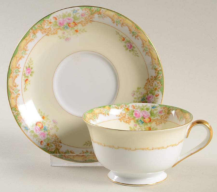 N420 Footed Cup & Saucer Set by Noritake-1