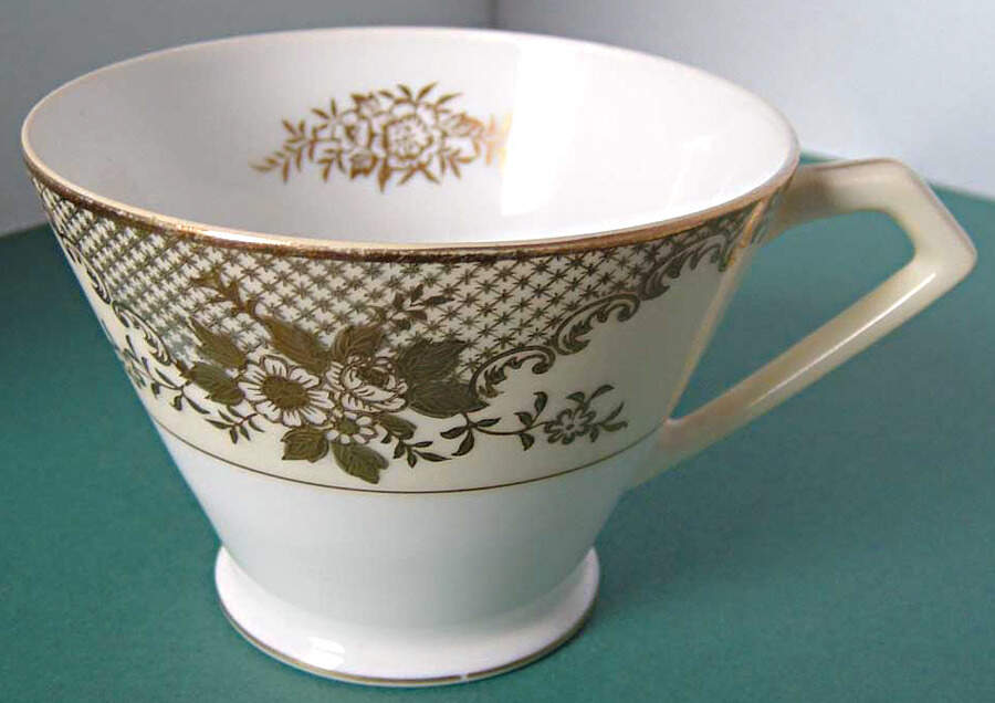 N2515 Footed Cup by Noritake-1