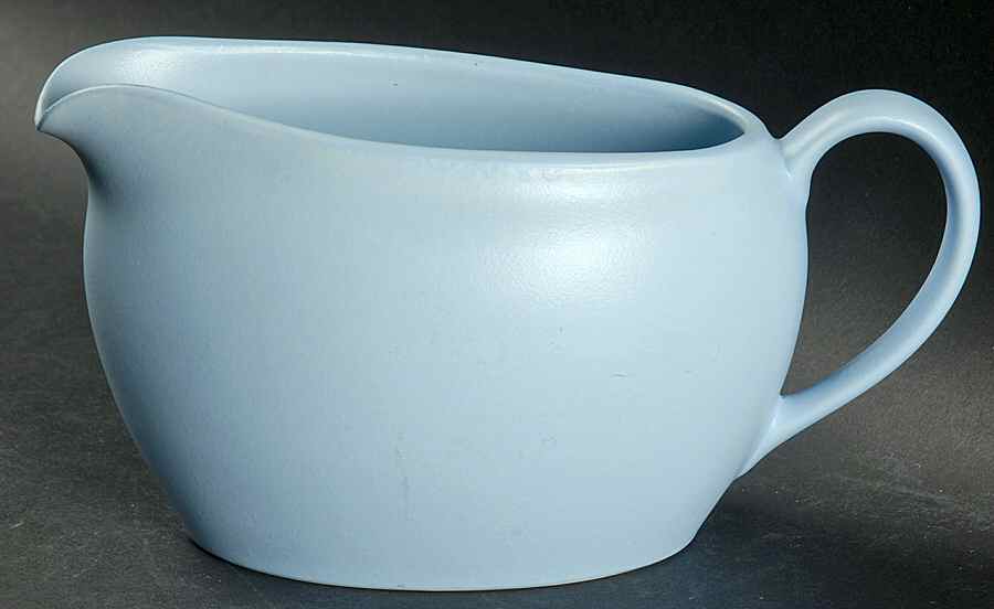 Colorwave Sky Gravy Boat by Noritake-1