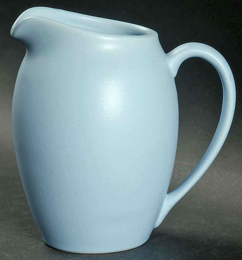 Colorwave Sky Creamer by Noritake-1