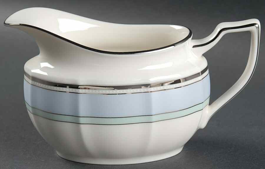 Centura Blue Gravy Boat by Noritake-1