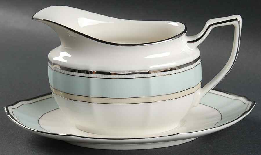 Centura Green Gravy Boat & Underplate by Noritake-1
