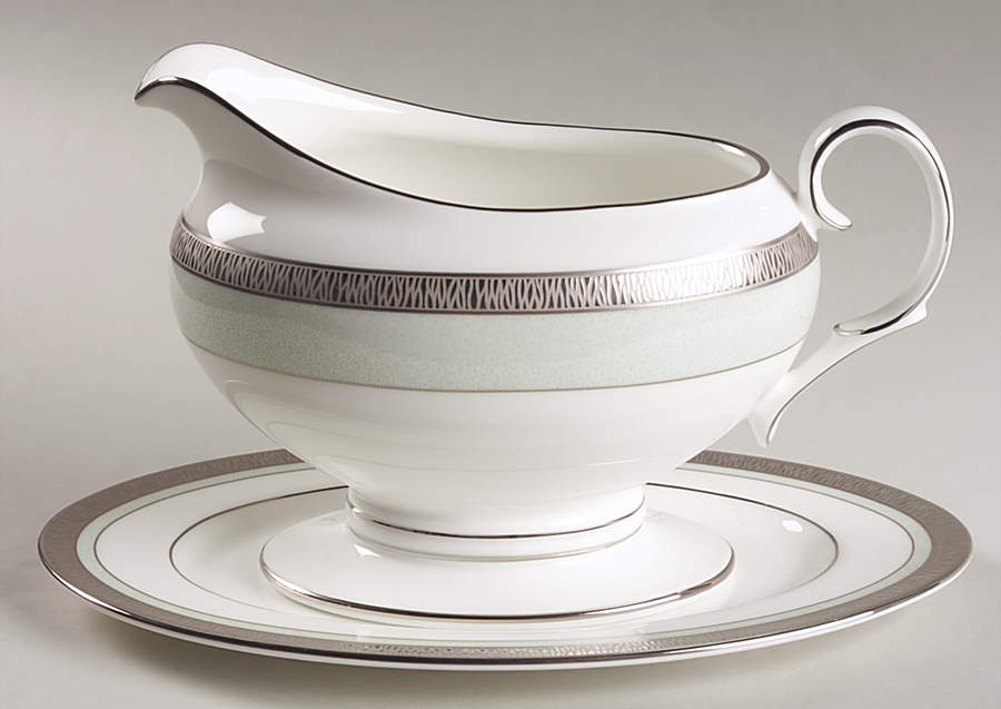 Fascination Green Gravy Boat & Underplate (Relish/Butter) by Noritake-1