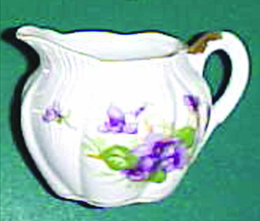 3-402 Creamer by Norcrest-1