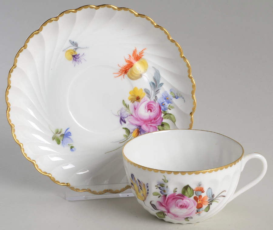 1012Z Flat Cup & Saucer Set by Nymphenburg-1