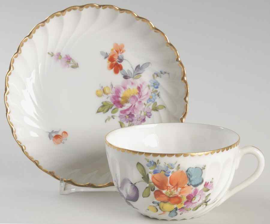1012Z Flat Cup & Saucer Set by Nymphenburg-1