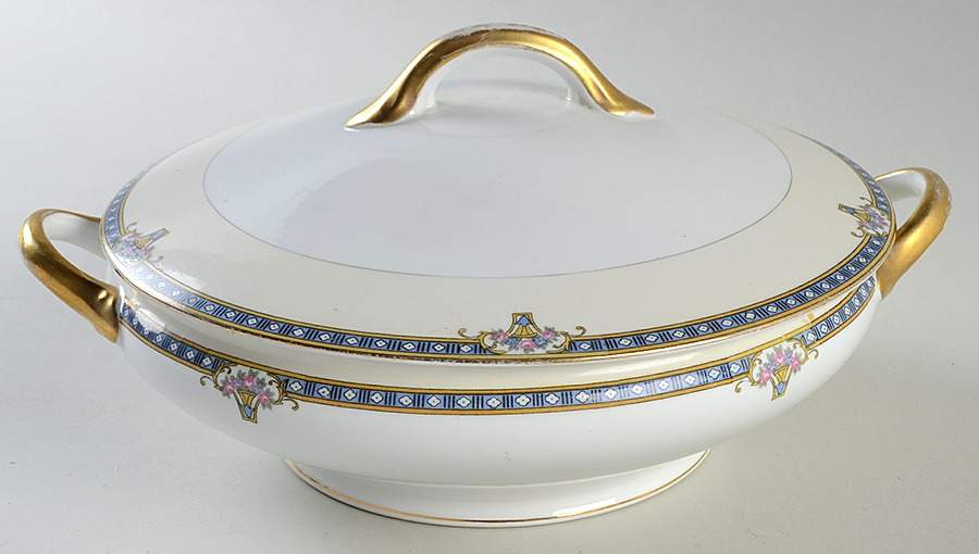 N2577 Round Covered Vegetable by Noritake-1