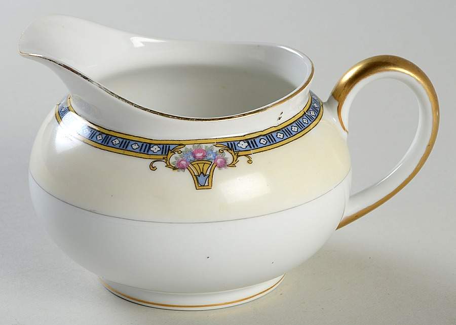 N2577 Creamer by Noritake-1