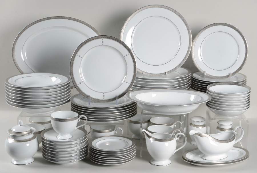 Versailles Platinum 74 Piece Set by Nikko-1