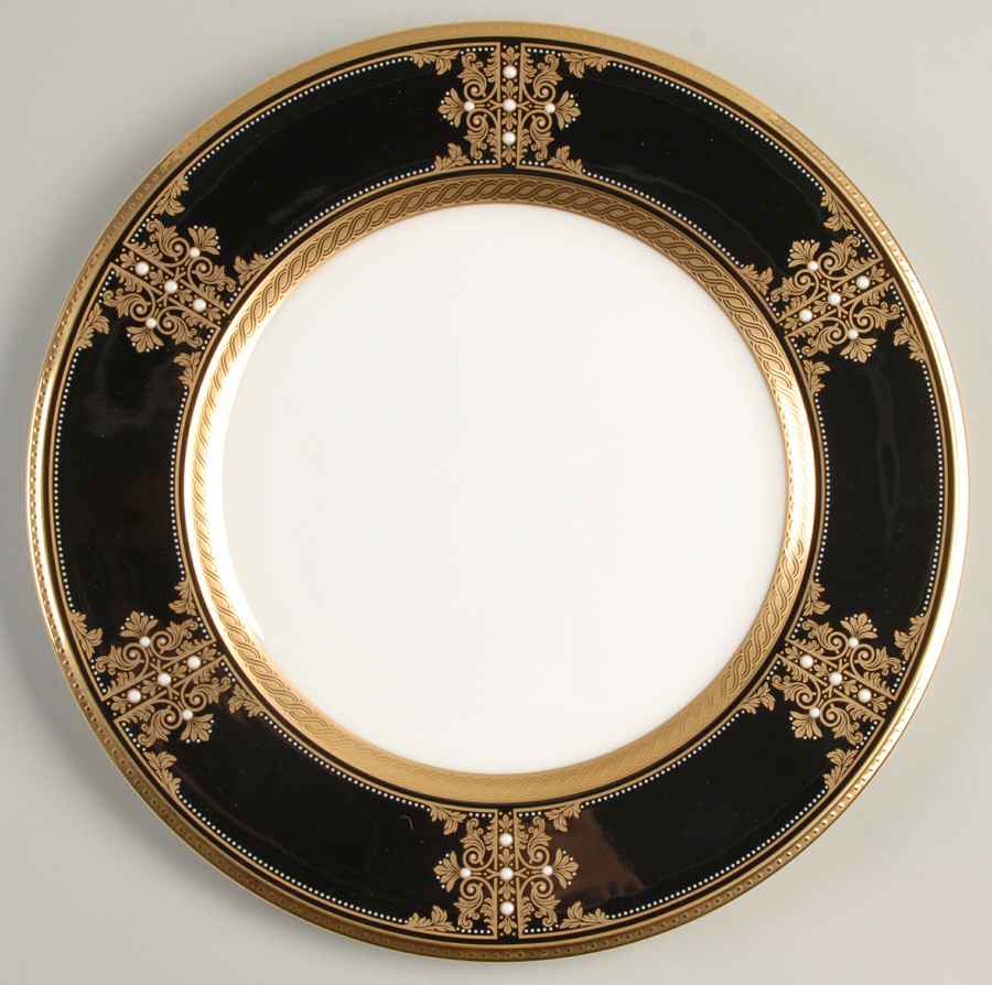 Evening Majesty Dinner Plate by Noritake-1